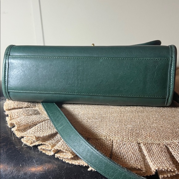 RARE Vintage Coach Court #9870 Bag in Bottle Green - Picture 3 of 9